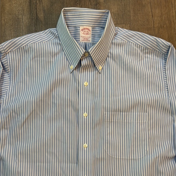Brooks Brothers Size 16 1/2 Men’s Blue and White Striped Dress Shirt with Pocket - Picture 2 of 14
